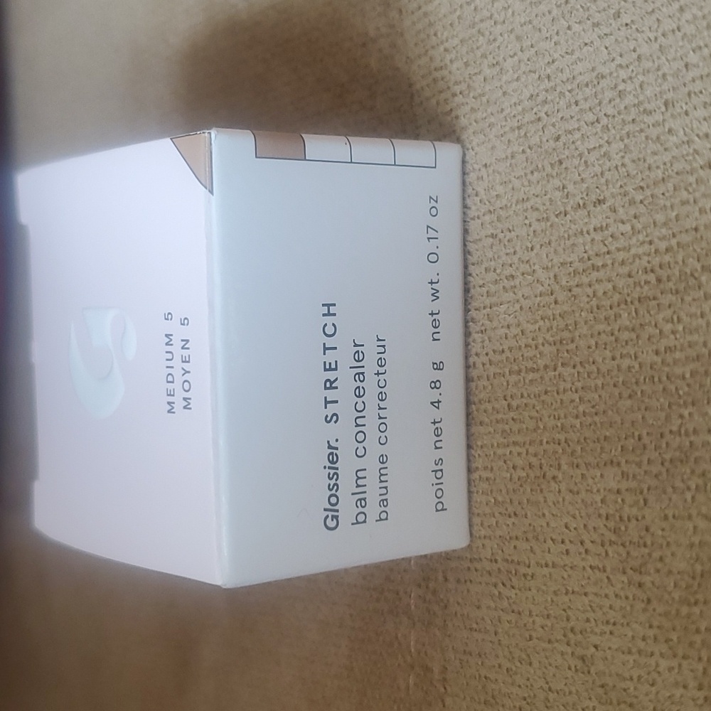 Glossier  Stretch Balm Concealer  Medium 5